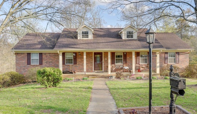Pet-Friendly Chattanooga Studio Apartment!