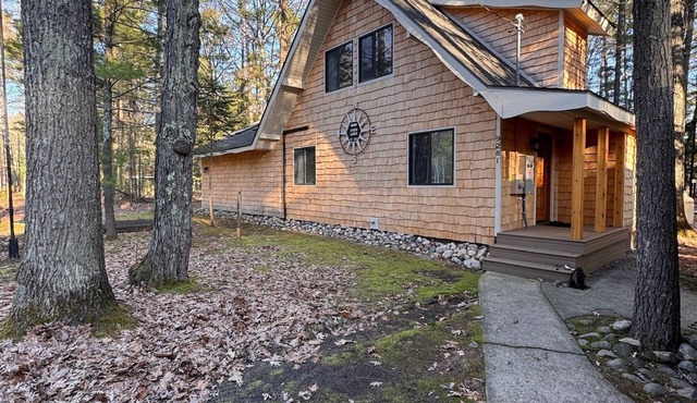 Private boat dock with easy access to Torch Lake sandbar! in Rapid City