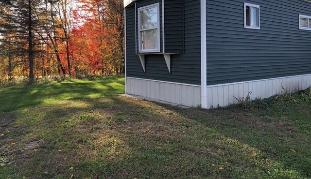 PRIVATE COUNTRY ABODE BY WELLS LAKE MICHIGAN - sleeps 3