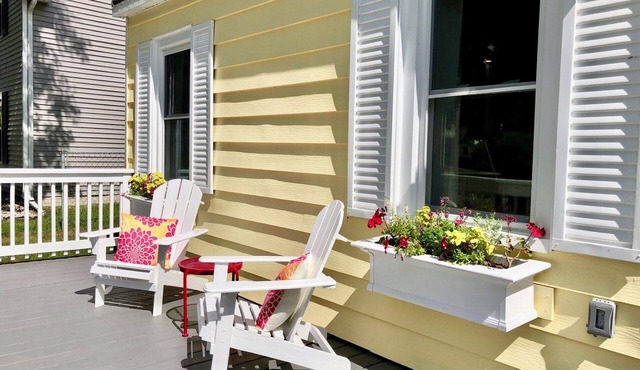 Private Home within walking distance to downtown and Hillsdale College.