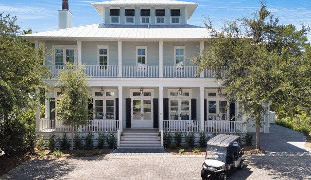 Quiet Luxury w/Golf Cart Near Lake + Rooftop View