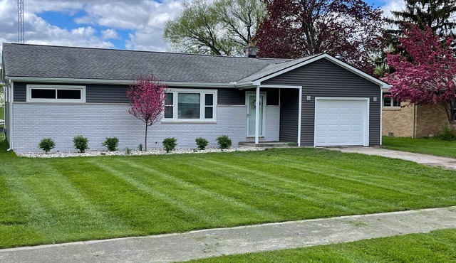 Ranch In Lexington Village 3 Blocks from Lake Huron Beaches, Restaurants Shoppin