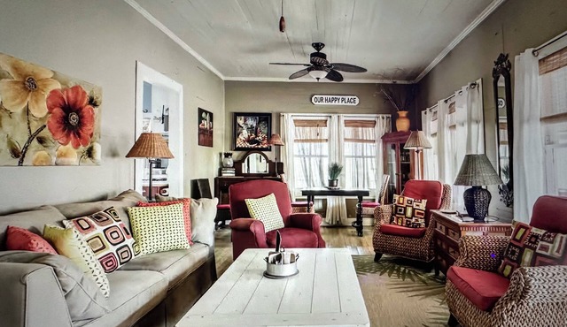 Ready for Summer-Historic Retreat-Home in Bon Secour, Al. Close to beaches