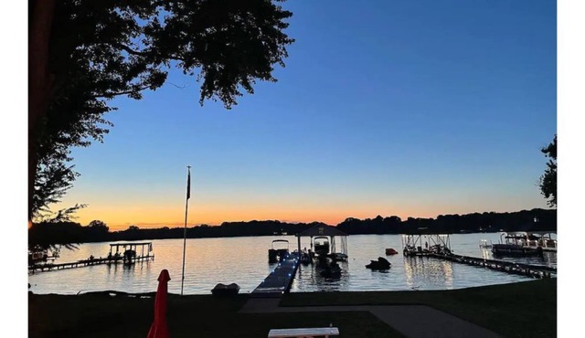 Relaxing river house on Wheeler Lake.