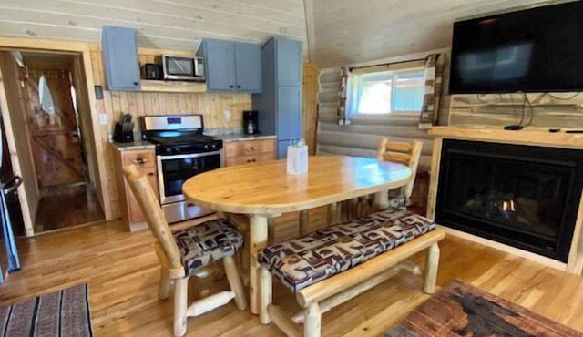 Renovated Log cabin at AuTrain Lake