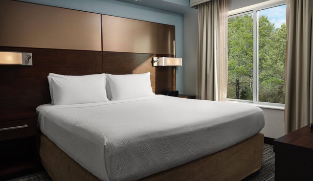 Residence Inn by Marriott Grand Rapids Airport