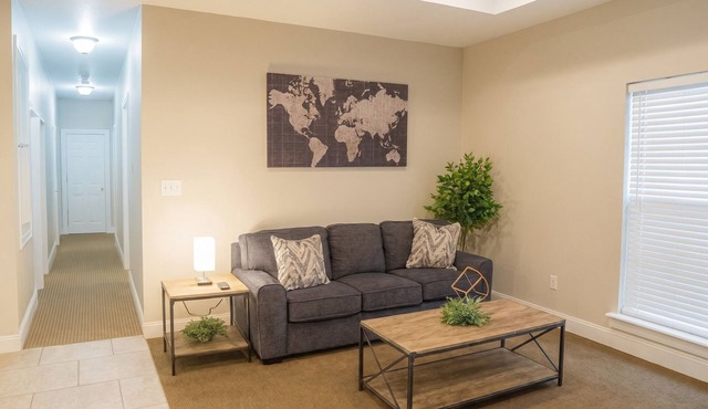 Rest & Recharge · 3BR · Near Ingalls & Shipyard