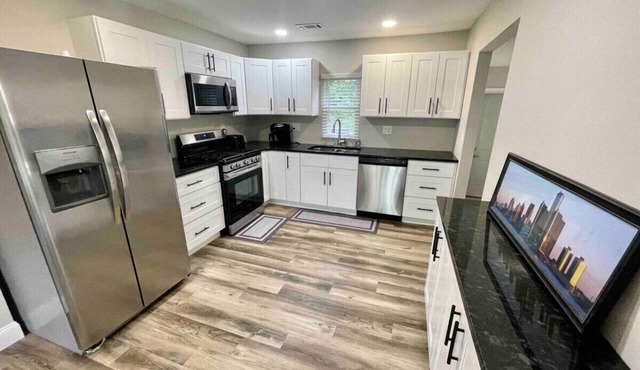 Rio Vista 3 bed/2 bath Ranch!