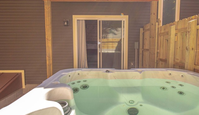 Riverfront Blufftop Escape | Hot Tub, Deck, Fireplace, Kayaks, Tubes & Firepit