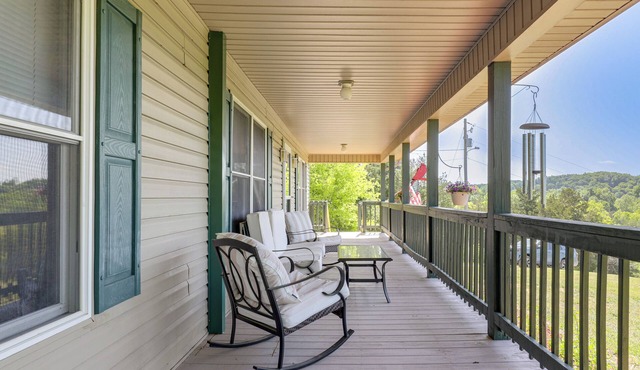 Rural Bybee Retreat w/Mtn Views!