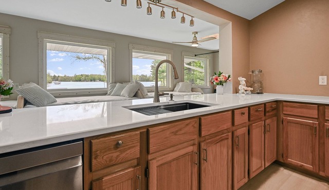 Sand Bar Resort in Suring