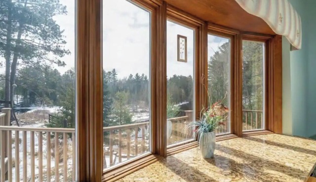 Sand River Retreat - Sauna, Sand River & Lake Superior