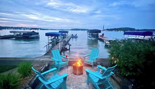 See the Diamonds Sparkle on the Lake. Enjoy your family memories for a lifetime.