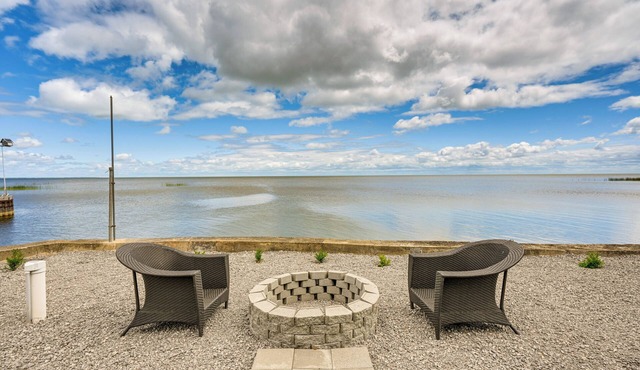 Serene Lakefront Standish Home w/Fire Pit & Grill