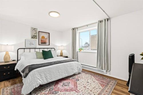 Spacious 1BR Flat near Downtown Royal Oak in Royal Oak