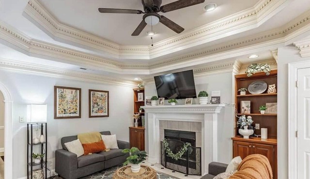 Spacious 3BR 3BA 5 bds Decatur Townhouse