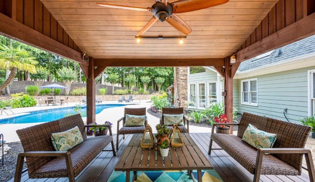 Spacious 4BR Estate with Movie Room & Fire Pit