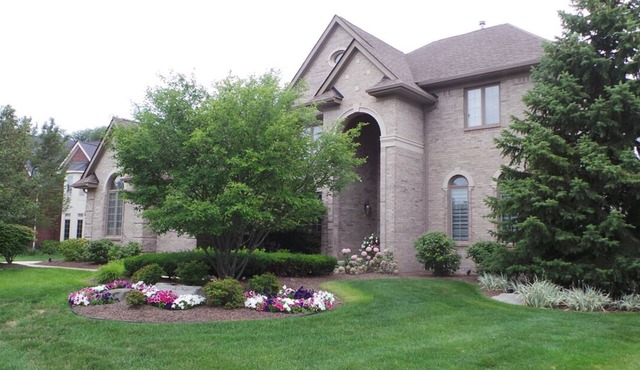Spacious 5-bedroom house in serene Canton great restaurants quiet neighborhood!