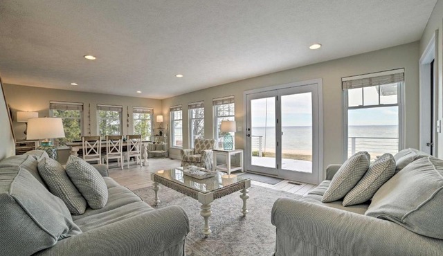 Spacious, Peaceful Lake House w/Sandy Beach