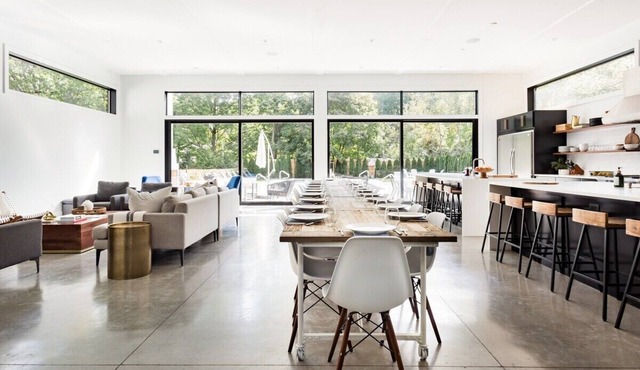 Sprawling Modern Home with Chef's Kitchen, Pool & Hot Tubs - walk to the beach!