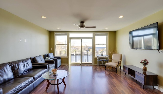 St Joseph Condo < 1 Mi to Beach & Downtown!