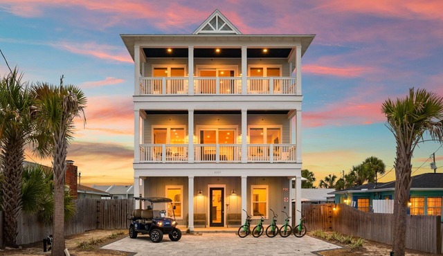 Steps to sand. Gulf Coast group paradise!