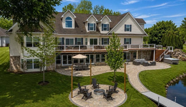 Stunning 7,500sf Estate w/Gym, Hot Tub & More!