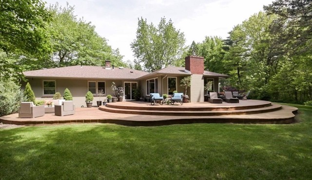 Stunning Home with Hot Tub, Firepit, Large Yard