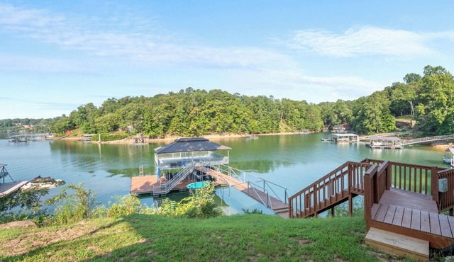 Sweet Retreat - Great views of the lake!