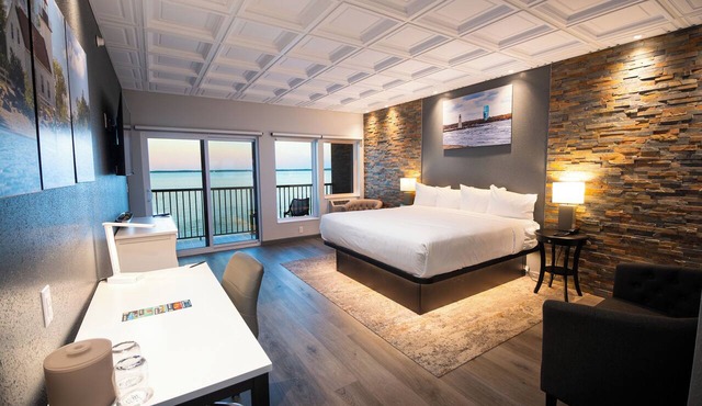 Terrace Bay Hotel