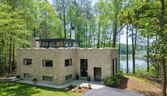 The Castle on Lake Acworth