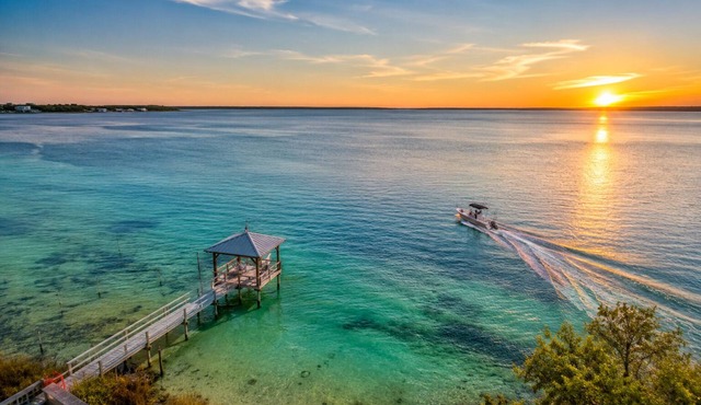 The Fish House - Calling All Fishermen & Beach Lovers - Quiet Coastal Retreat