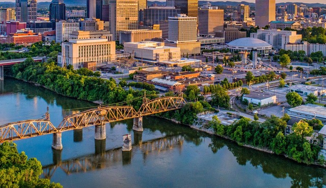 The Sunny Side Up - Only 5 Minutes from Downtown