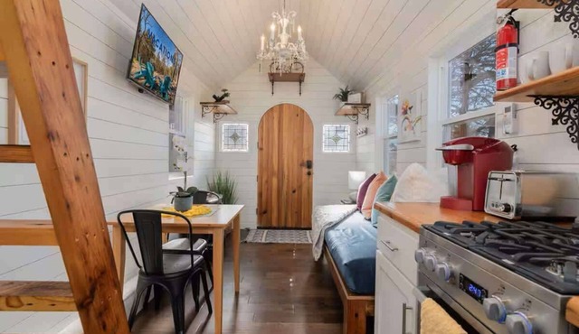 Tiny Home Escape with a Beautiful View! in Branson