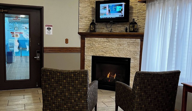 Travelodge by Wyndham Ishpeming/Marquette