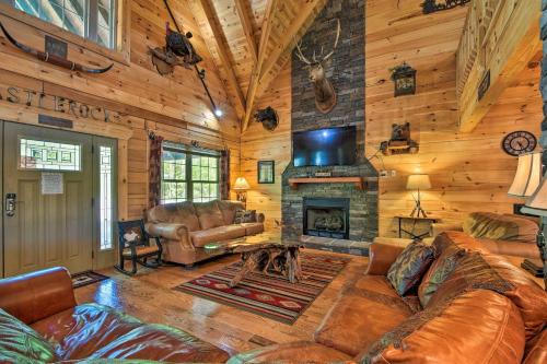 Trenton Cabin w/Hot Tub - 14 Mi to Lookout Mtn!