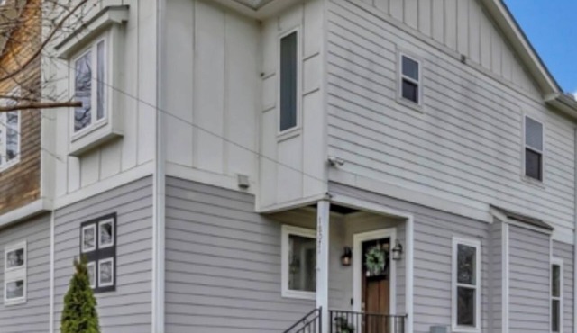 Upscale Downtown Nashville Condo Luxurious Steps from Broadway