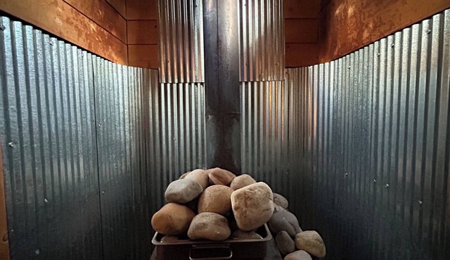 Wakeley Bridge Sauna Retreat. Walk to Au Sable River Access