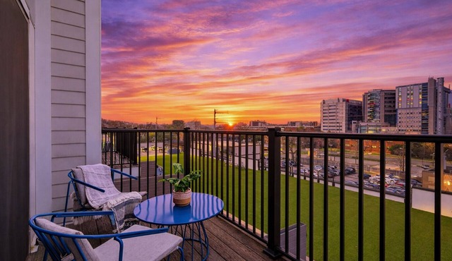 Walkable Hillsboro Village | Terrace | Near Vanderbilt + Music Row | Belcourt