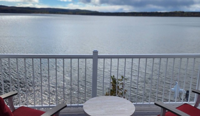 Waterfront, AC, Newly Remodeled, Kayaks, 4 SUP, Rowboats