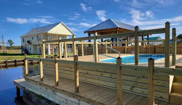 Waterfront Comfort With Pool - Sleeps 8!