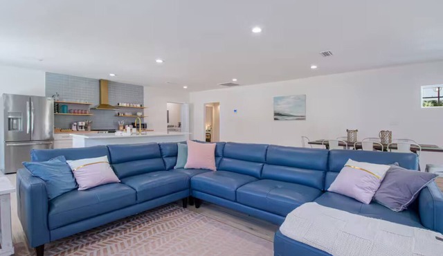 Waveland Beach House - Heated Pool - Walkable