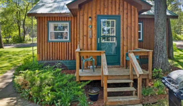 "West View Cabins" on Ostego Lake - Cabin #4 - Waterfront and on Trail 7