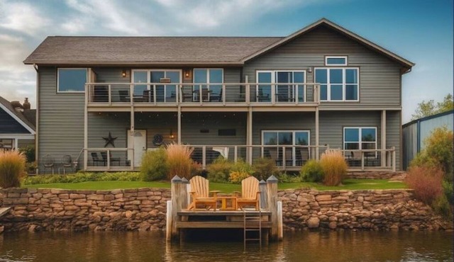 Wolf River Escape Condos- White Bass Condo. Stunning 3 bedroom condo