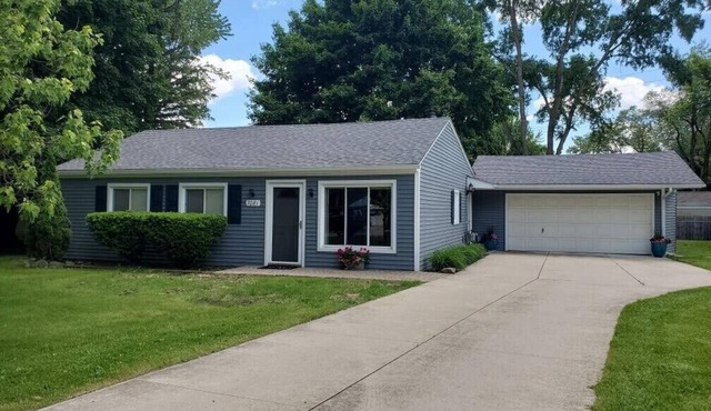 Your Cozy Clarkston Home Away From Home