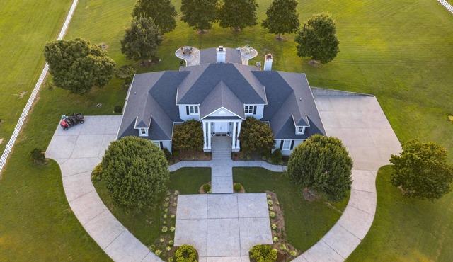 Your Destination for Family Gatherings & Weddings