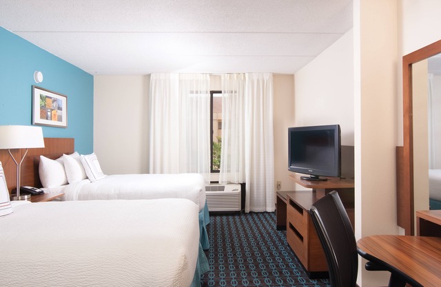 Fairfield Inn and Suites Atlanta Airport South/Sullivan Road