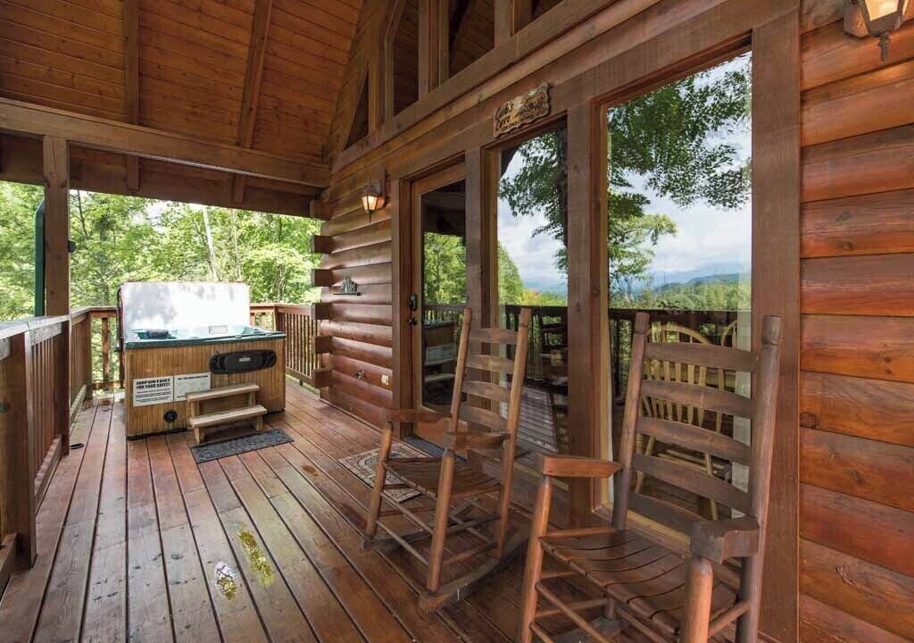 Black Bear Falls Cabin | Cub's Cove by Jackson Mountain Rentals
