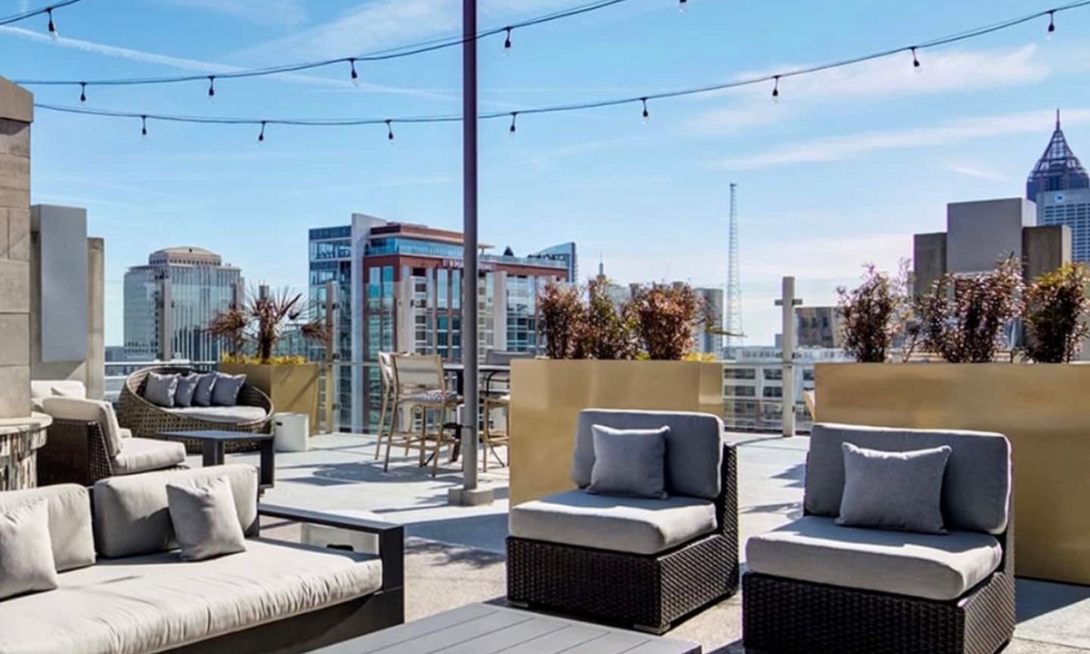 Midtown Apartment | Luxury City Center Home