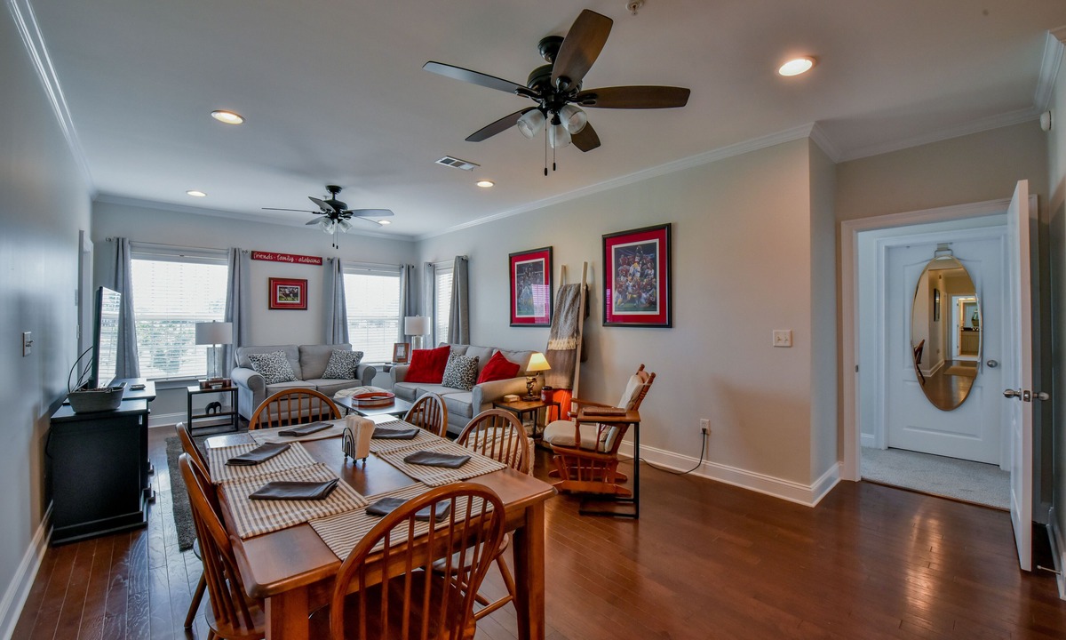 Tuscaloosa Condo | Welcome to Tusk-Away!
